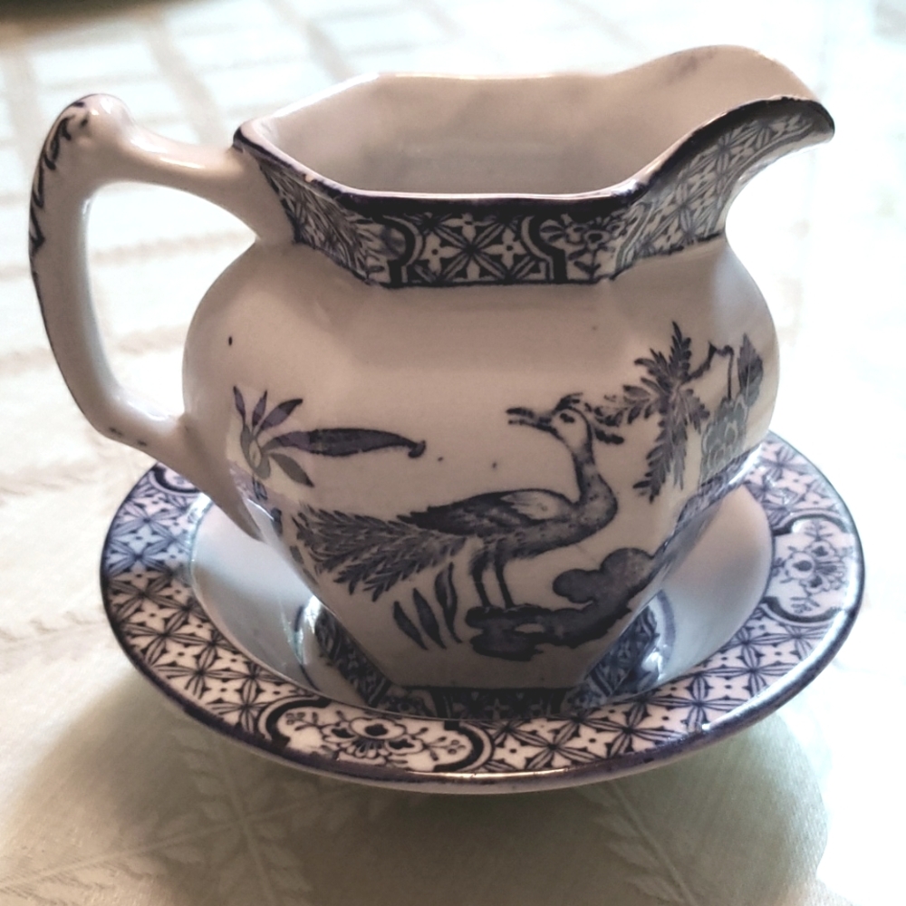 Yuan pattern  Wood & Sons Creamer/dripping bowl.